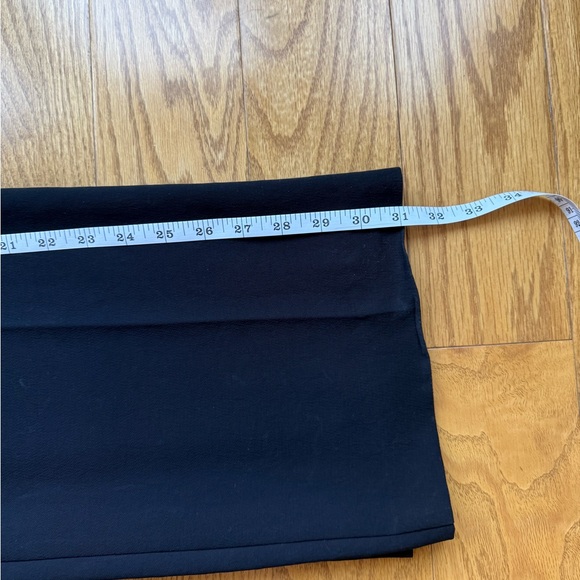 Aritzia Effortless Pants in Crepette Black Size 4 High Rise - Picture 14 of 15